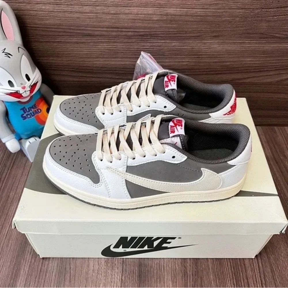 Travis Scott x Air Jordan 1 Retro Low OG 'Reverse Moca'